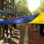 Ucraina, manifestazione solidale ad Aquisgrana: tensione con dimostranti filo-russi