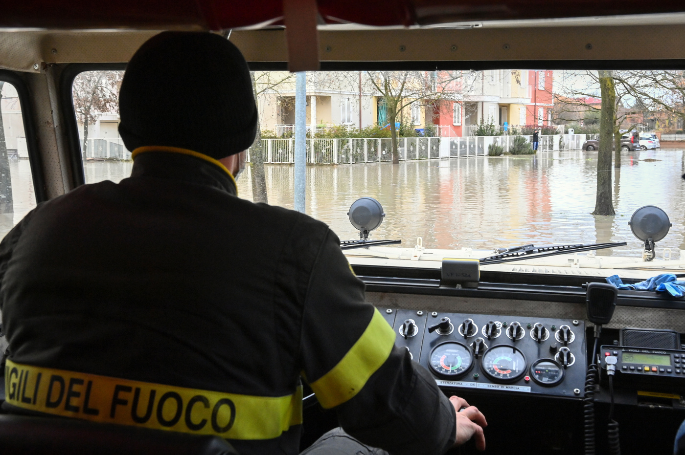 Maltempo, nel Bellunese si cerca vigile del fuoco disperso