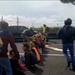 Fiumicino, nuovo blocco stradale di Ultima Generazione