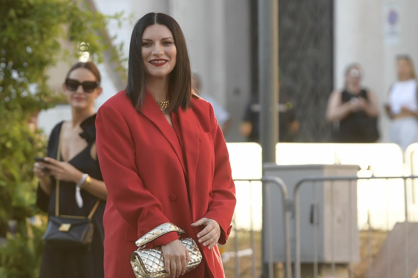 Laura Pausini, la cantante compie 49 anni