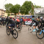 Giro d’Italia, a Viareggio vince Nielsen tra caos e ritiri