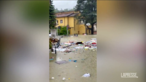 Maltempo, strade sommerse da acqua e rifiuti a Cesena