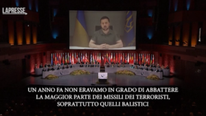 Ucraina, Zelensky: “Siamo europei e siamo liberi, grazie per aiuti”