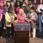 Usa, Carolina del Sud approva stop aborto dopo 6 settimane gravidanza