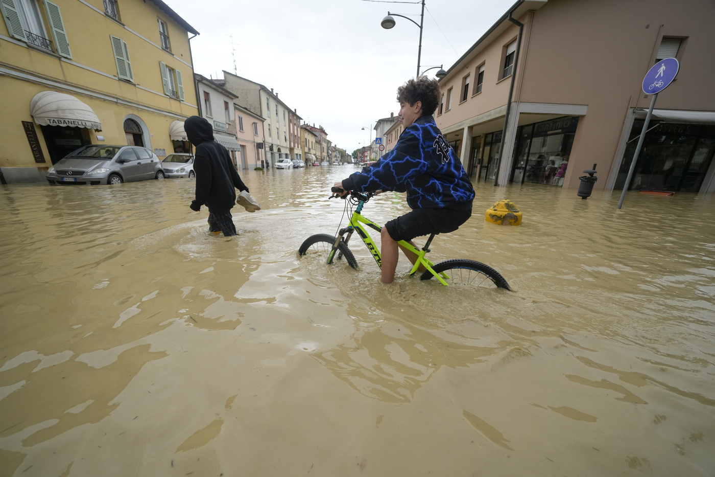 Maltempo, Save the Children: “200mila minori colpiti da alluvione”