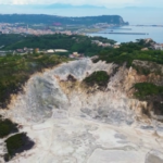 Campi Flegrei e Vesuvio, Ingv: “Eruzione imprevedibile, piani evacuazione inadeguati”