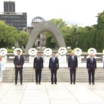 G7, leader posano per la foto di rito