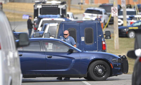 Usa, sparatoria in un bar di Kansas City: 3 morti