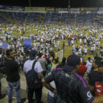 El Salvador, calca per entrare allo stadio: 9 morti