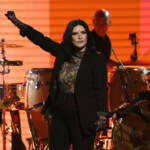 Maltempo, Laura Pausini devolve cachet concerti Venezia a 3 comuni Romagna
