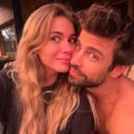 Piqué, nuova foto sui social con la fidanzata Clara: i fan di Shakira spietati