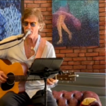 Ronn Moss presenta il nuovo album, il Ridge di ‘Beautiful’ alla chitarra