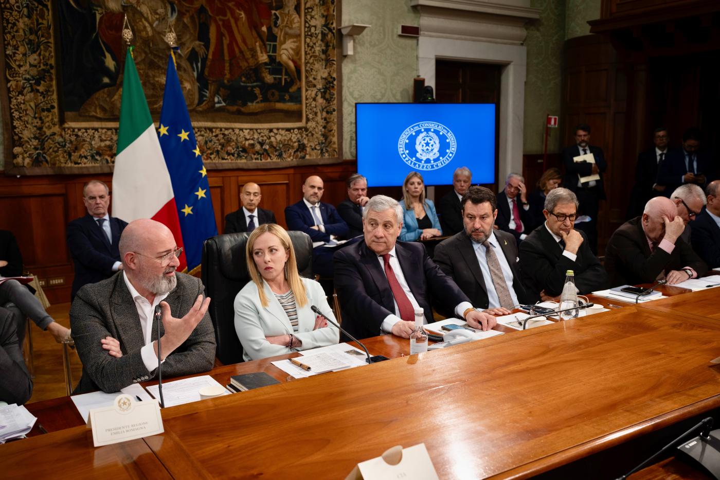 Emilia-Romagna, ok al decreto Alluvioni. Meloni: “Aiuti per due miliardi” Emilia-Romagna, ok al decreto Alluvioni. Meloni: “Aiuti per due miliardi”