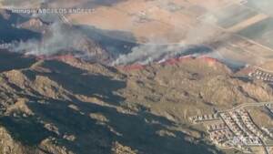 Usa, incendio nei boschi della California: le immagini aeree