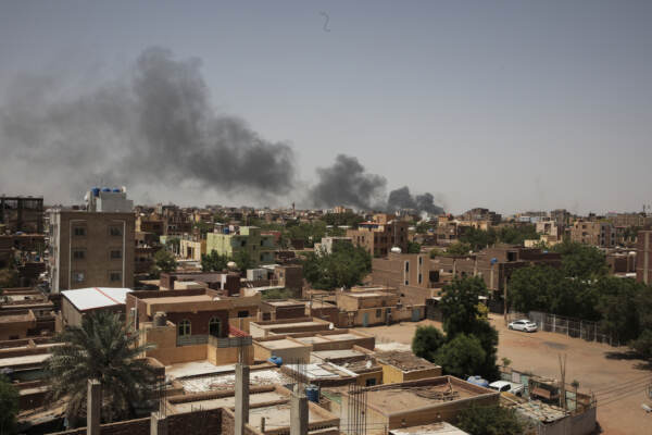 Sudan, violata la tregua: combattimenti a Khartoum