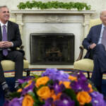 Usa, incontro Biden-McCarthy: “Non c’è accordo ma dialogo produttivo”