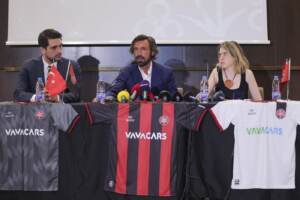 Turchia, Andrea Pirlo si presenta come nuovo tecnico del Karagümrük