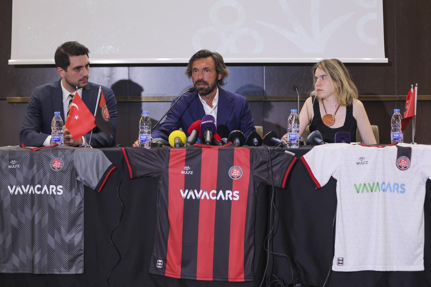 Andrea Pirlo, finita l’avventura in Turchia al Karagumruk Andrea Pirlo, finita l’avventura in Turchia al Karagumruk