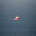 Migranti, barcone alla deriva con 500 a bordo