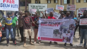 Nigeria, dimostranti chiedono rilascio di cantante afrobeat