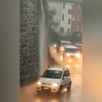 Maltempo, danni anche a Brescia: bus allagati, fango e strade crollate