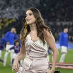 Coppa Italia, Gaia intona l’Inno di Mameli: chi è la cantante italo-brasiliana