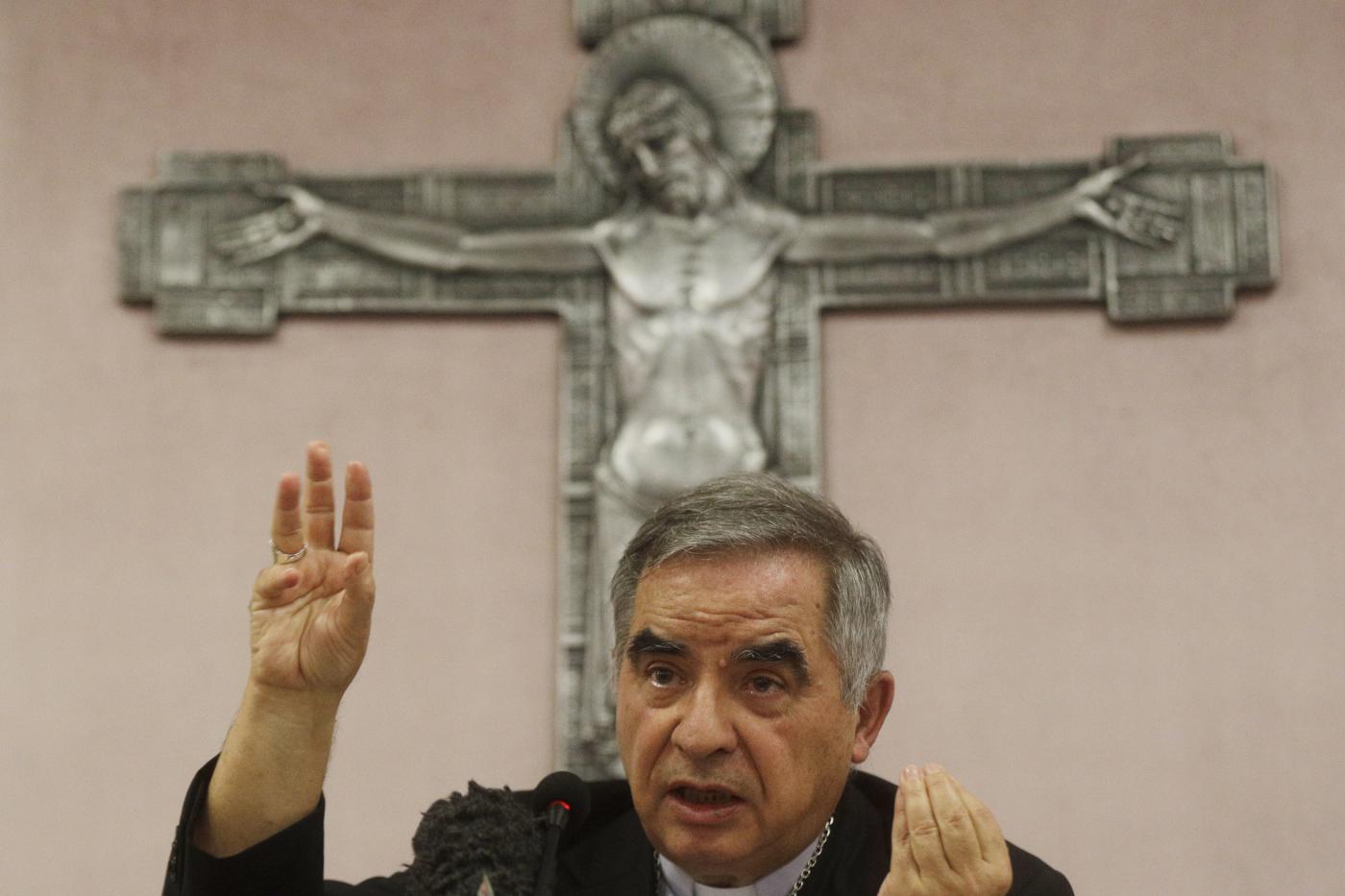 Vaticano, Becciu: “No tribunale a mie richieste, difesa mortificata”
