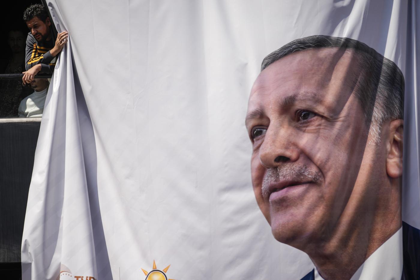 Elezioni Turchia, Erdogan favorito al ballottaggio Elezioni Turchia, Erdogan favorito al ballottaggio