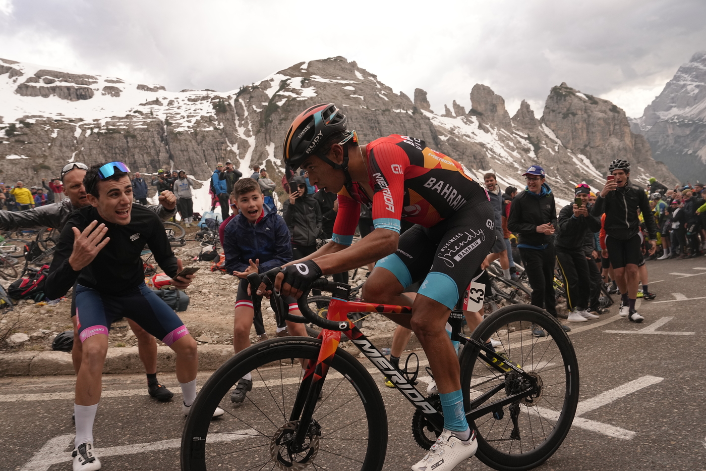 Giro d’Italia, Buitrago vince 19esima tappa: Thomas resta in rosa