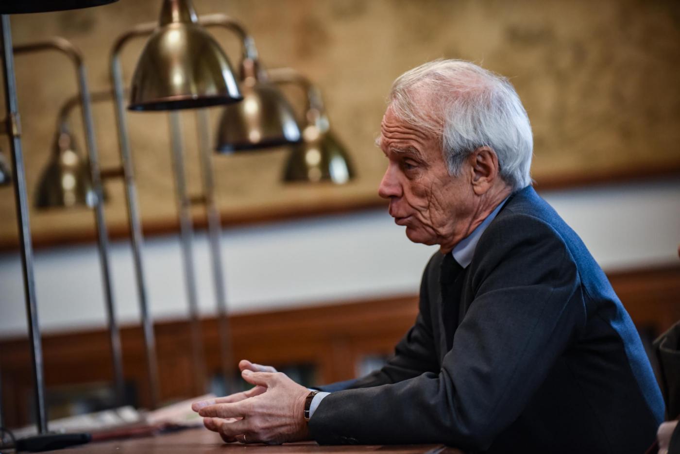 Francoforte, Levi rimette mandato da commissario straordinario governo Francoforte, Levi rimette mandato da commissario straordinario governo