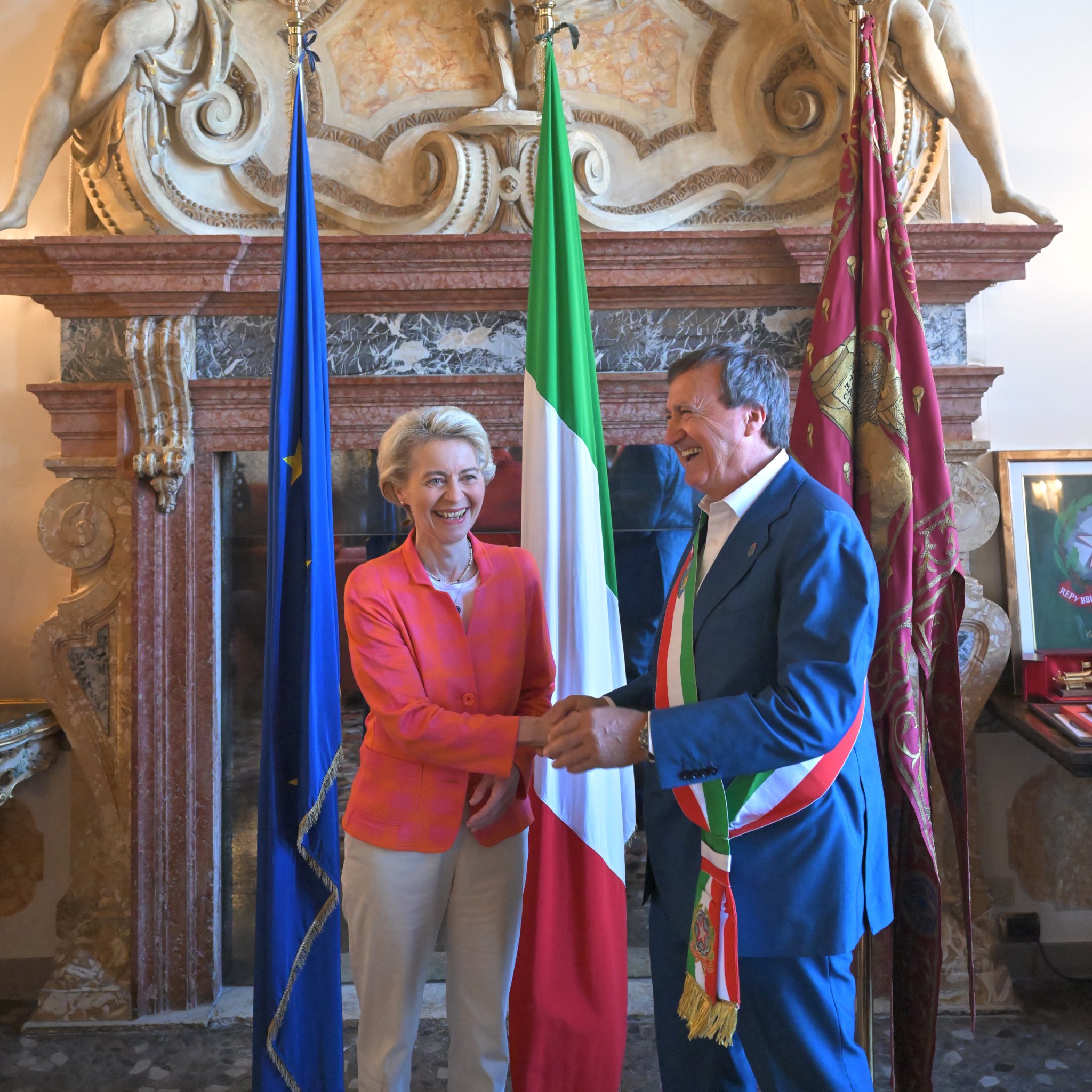 Von der Leyen a Venezia: “Gioiello minacciato da cambiamento climatico”