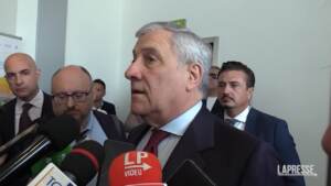 Migranti, Tajani: “Italia da sola non può fare tutto”