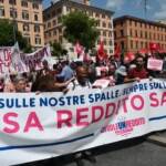 Roma, corteo per il reddito di cittadinanza: “La Meloni non ci abbandoni”