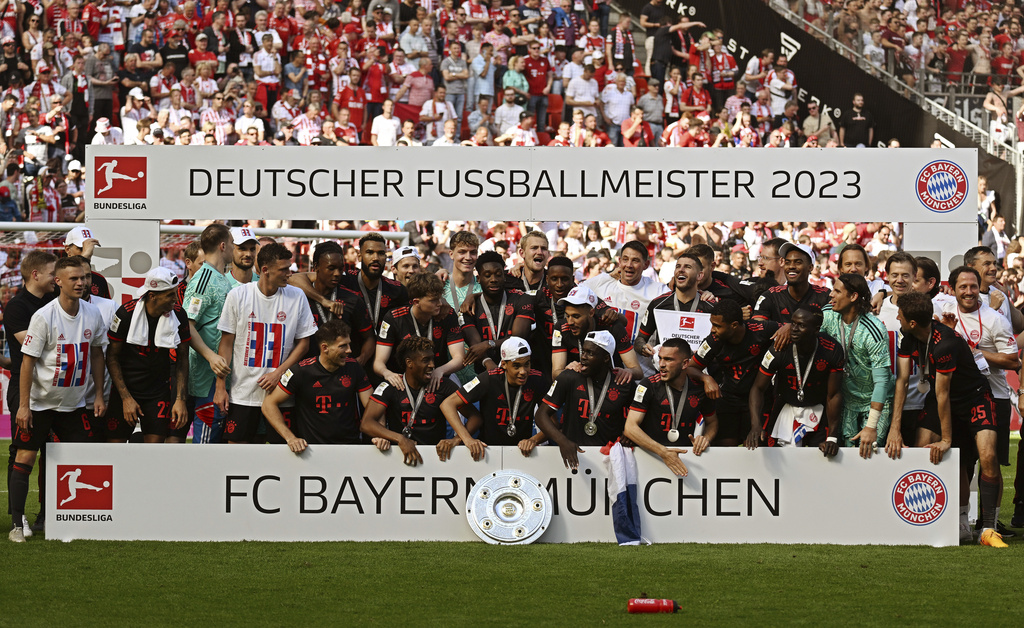 Bayern Monaco vince la Bundesliga, harakiri Dortmund