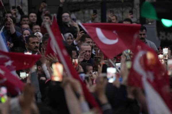 Turchia, Erdogan rieletto al ballottaggio