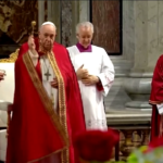 Pentecoste, Papa Francesco celebra la messa nella Basilica di San Pietro