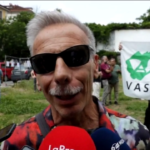 Milano, anche Giovanni Storti in piazza per il glicine di Baiamonti