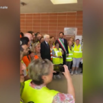 Cesena, i volontari accolgono Mattarella cantando ‘Romagna mia’