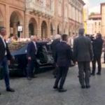 Emilia-Romagna, ovazione per l’arrivo di Mattarella a Forlì