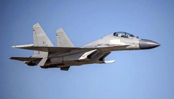 Cina, collisione sfiorata tra jet di Pechino e aereo Usa: “Manovra aggressiva”
