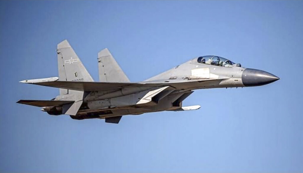 Cina, collisione sfiorata tra jet di Pechino e aereo Usa: “Manovra aggressiva”