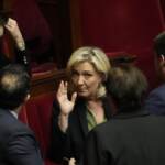 Francia, commissione inchiesta: “Partito Le Pen cinghia trasmissione con Russia”