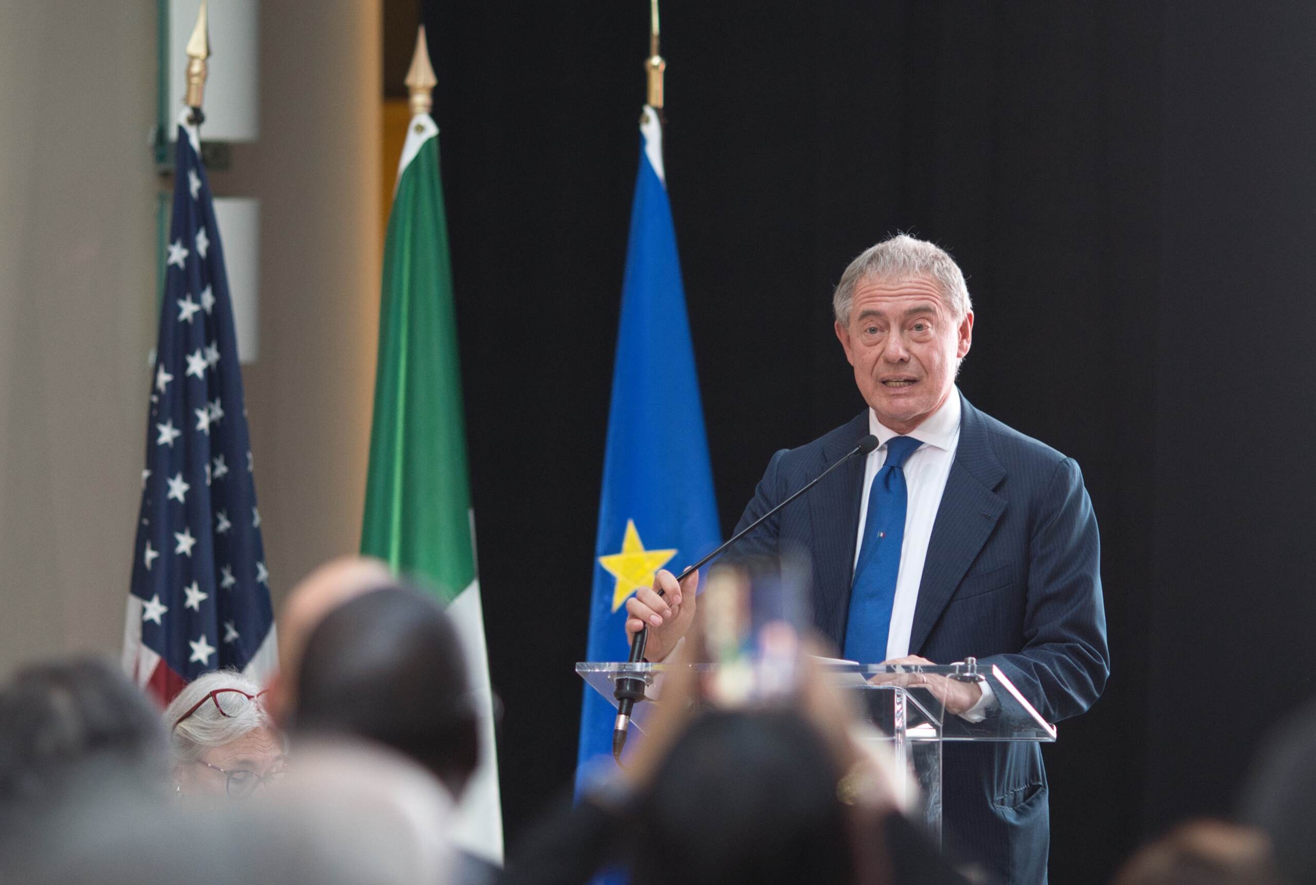Italia-Cina, Urso a Washington: “Su Via della Seta governo deciderà in prossime settimane”