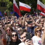 Polonia, 500mila persone in piazza a Varsavia contro governo di destra