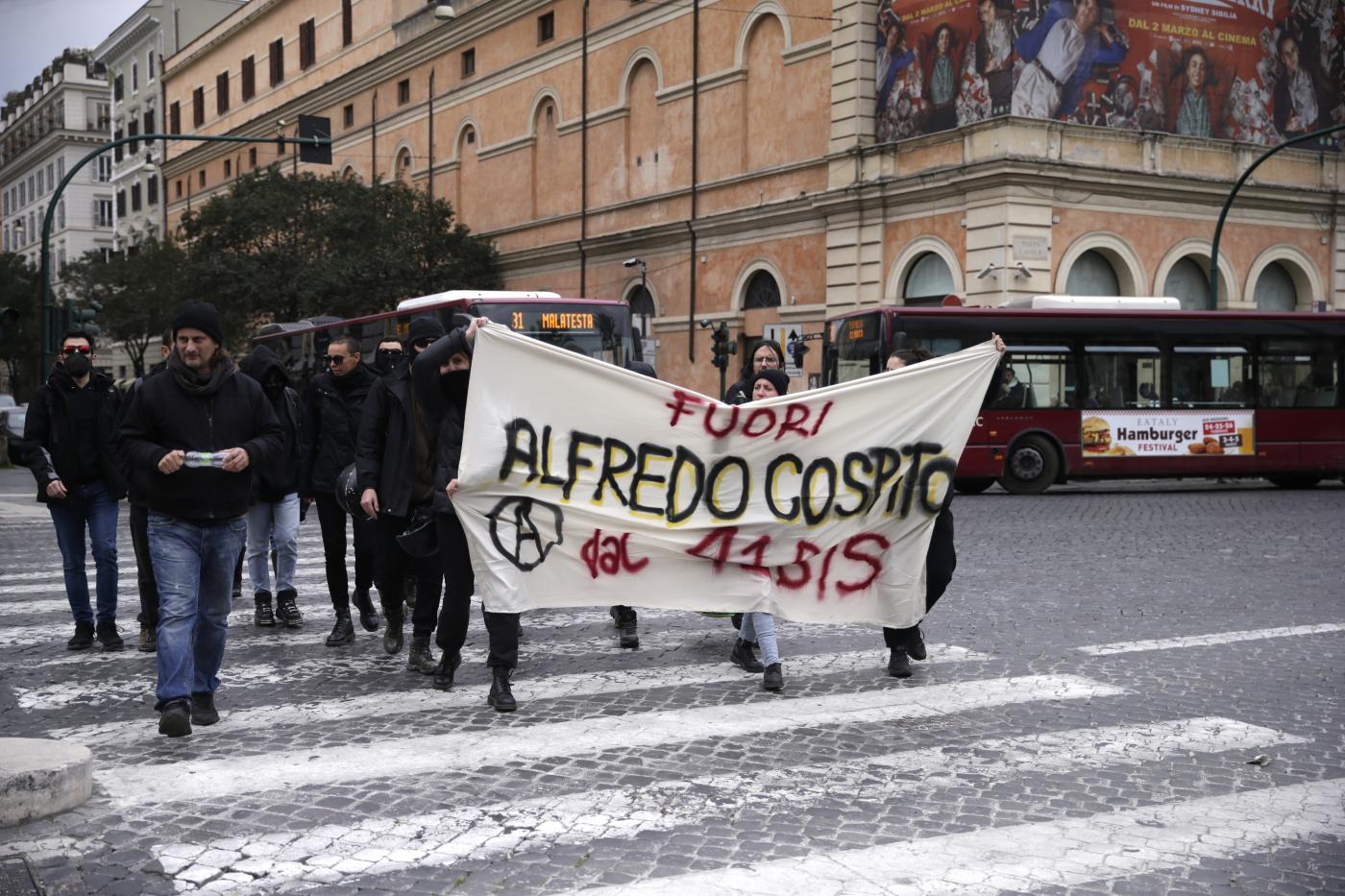 Cospito, l’anarchico torna nel carcere di Sassari Cospito, l’anarchico torna nel carcere di Sassari