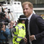 Principe Harry in tribunale a Londra, testimone su caso Mirror