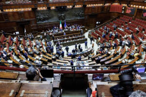 Camera dei deputati - Voto di fiducia sul decreto per il rafforzamento PA