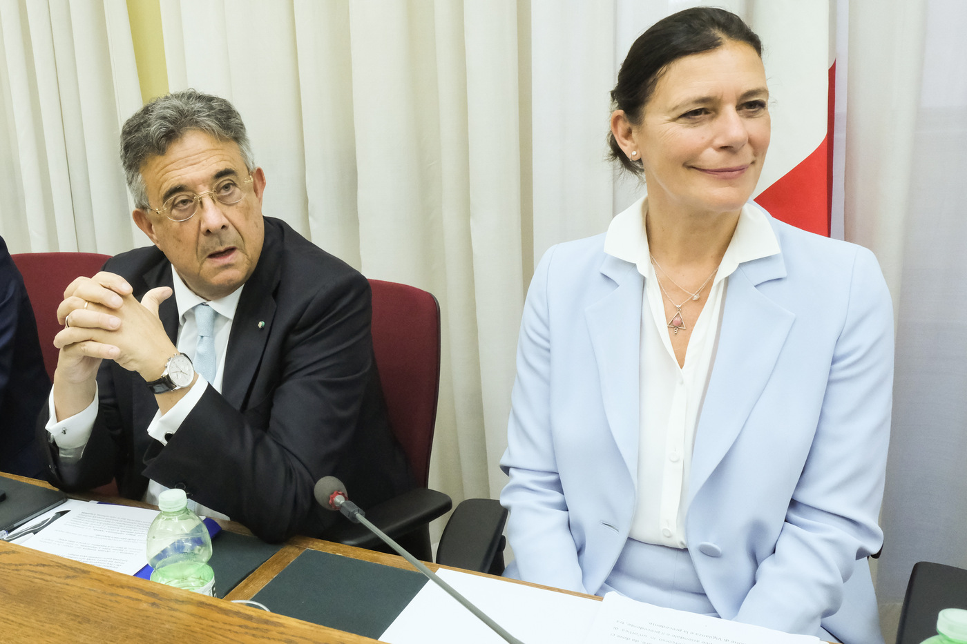 Rai, Soldi contro le nomine tutte al maschile: “Strappo sulla parità di genere”