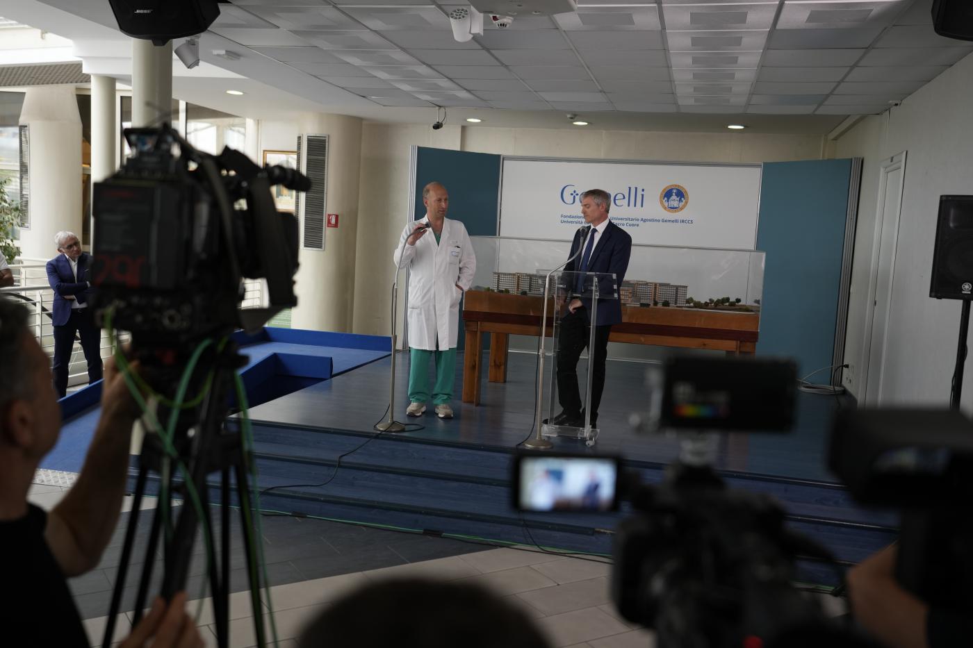 Papa, Vaticano: Parametri regolari, reciterà l’Angelus in privato