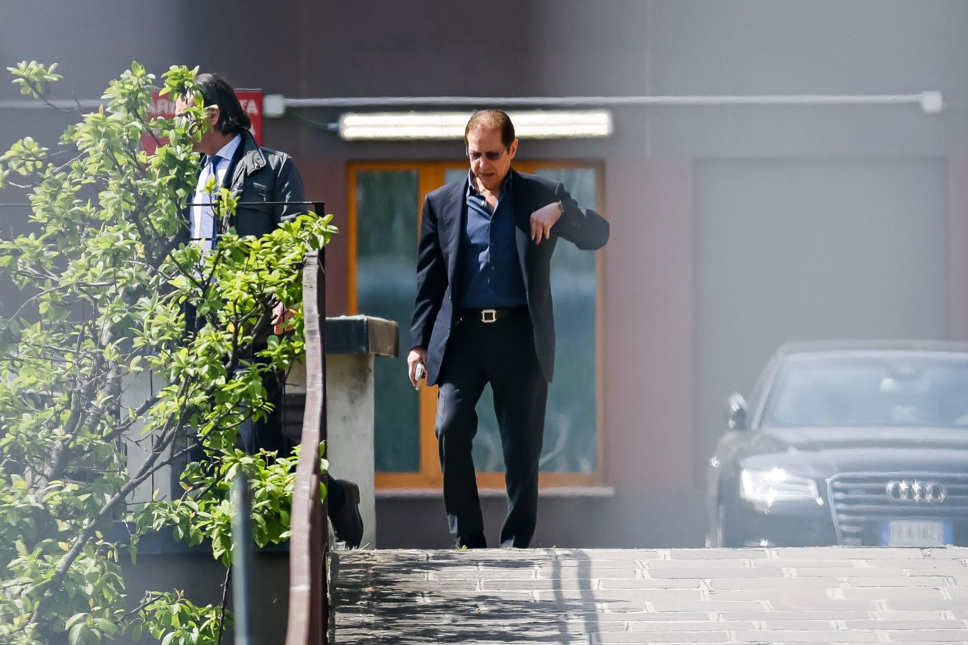 Silvio Berlusconi, il fratello Paolo gli fa visita in ospedale